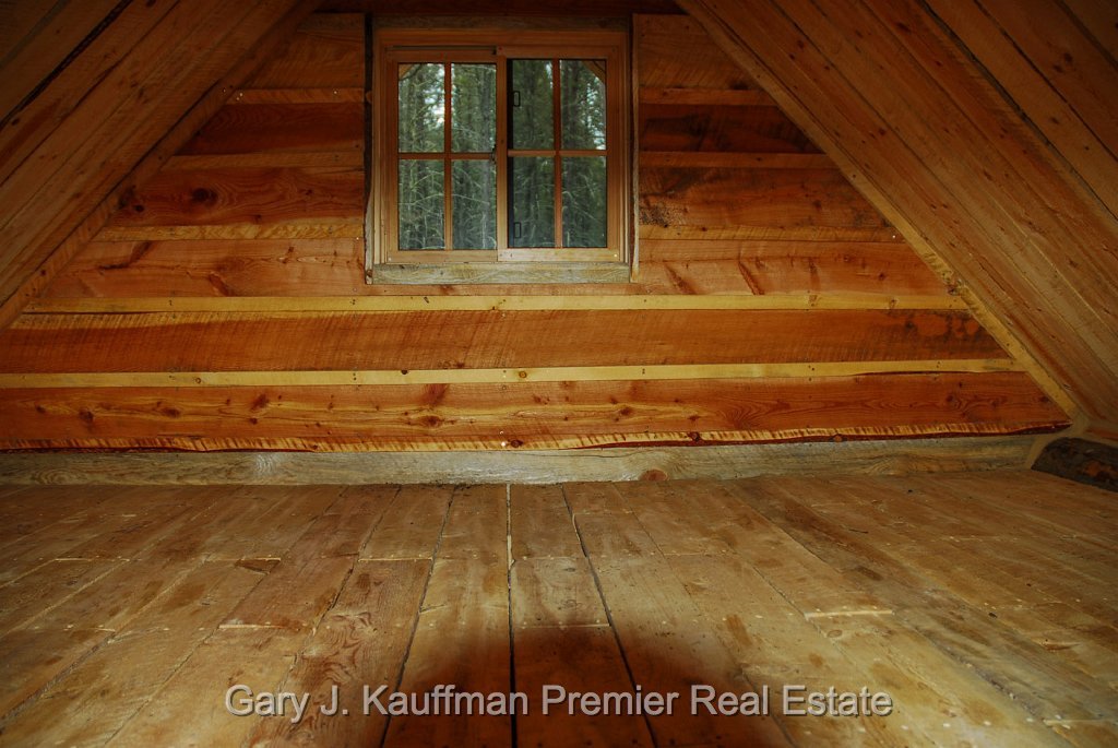 Smith River Cabin15.jpg